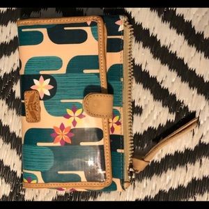 Consuela Wallet